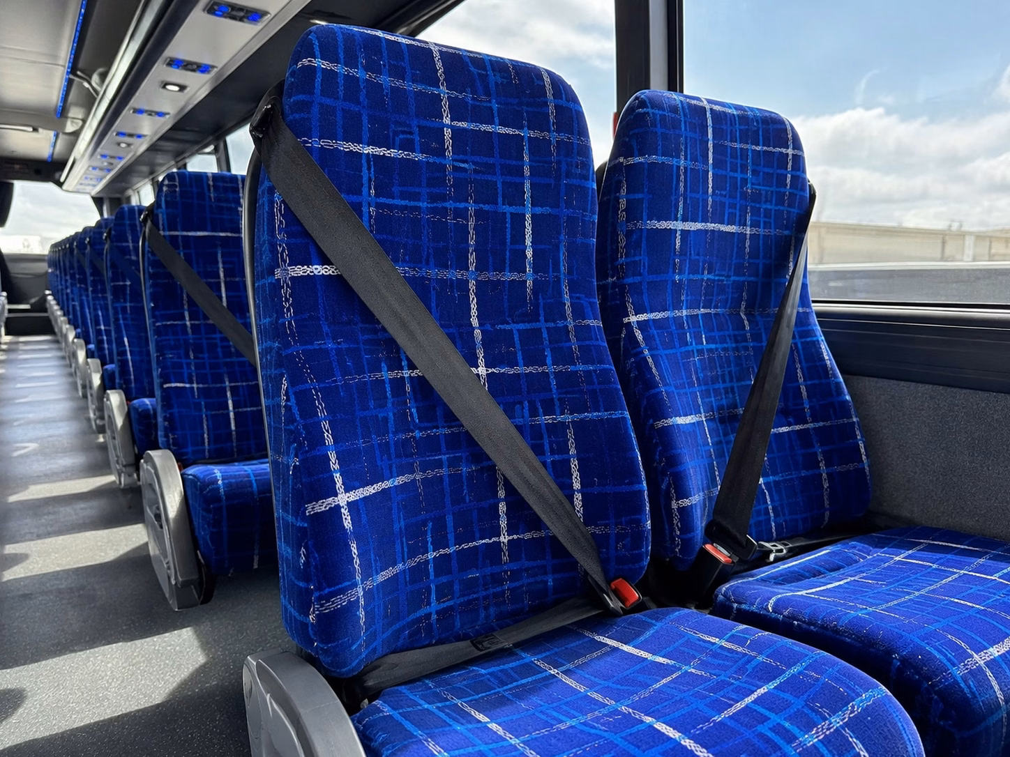 el cajoncharter bus rental