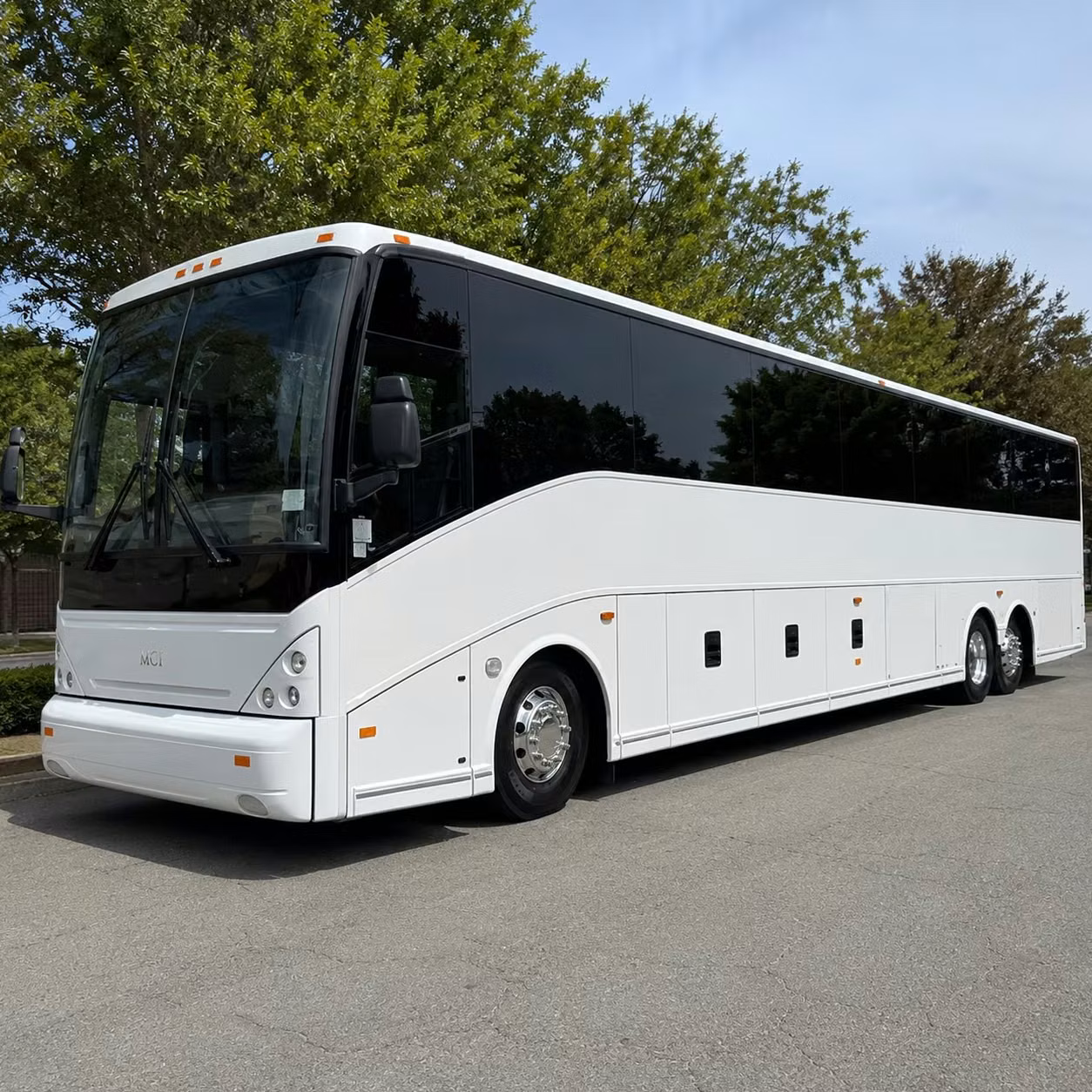 you can find and book airport transportation in el cajon and any nearby city