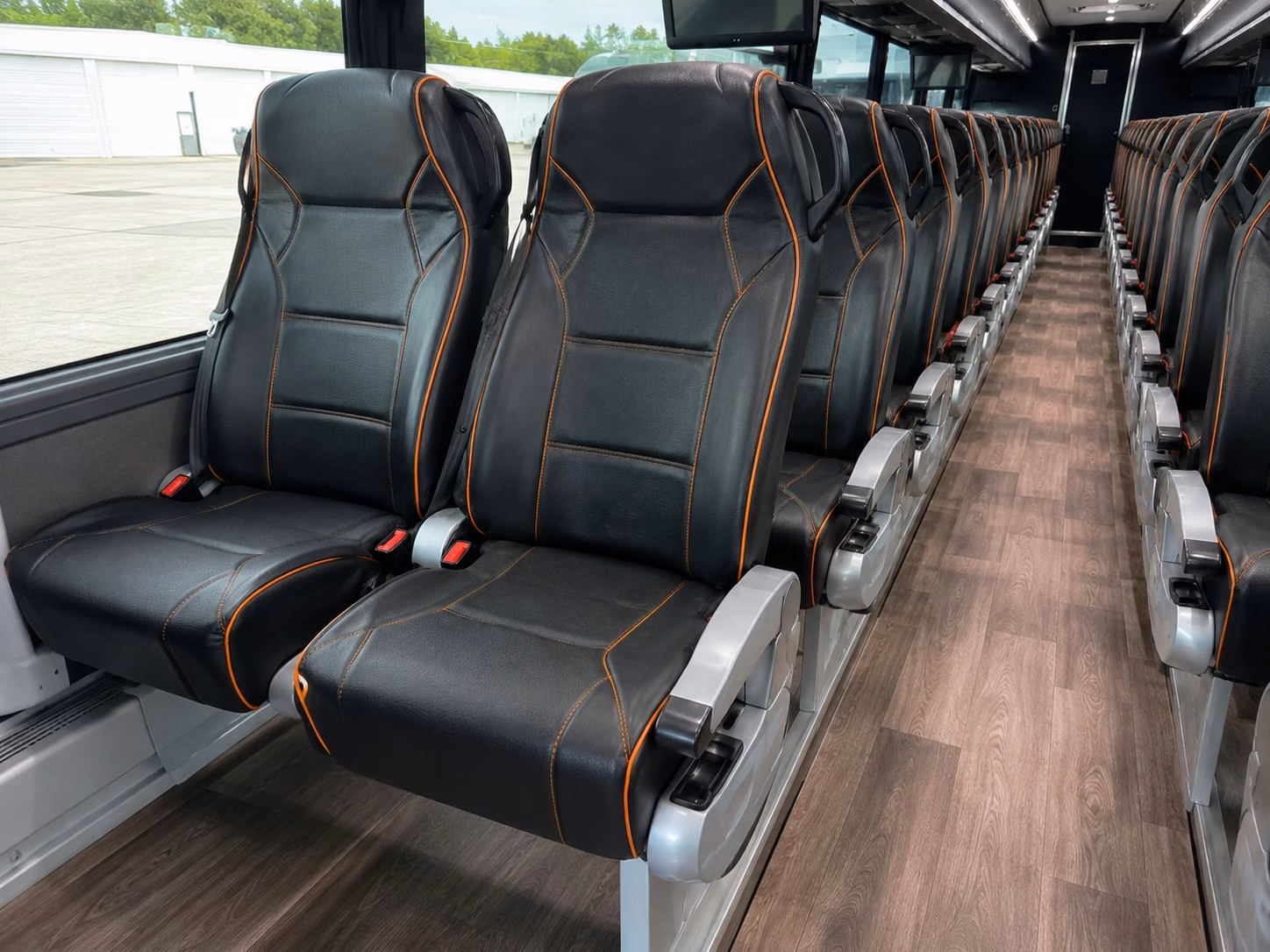 you can rent a party bus for el cajon golf outings races and special sporting events